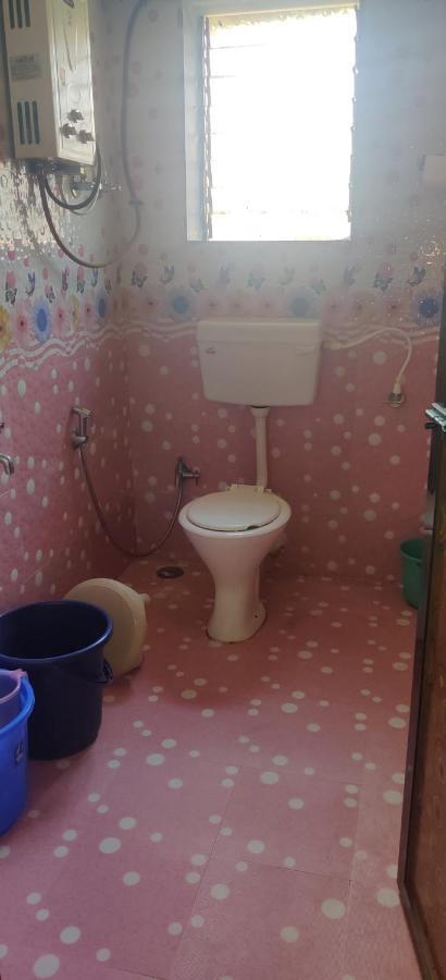 Gulmohar Cottages - Home Stay In Alībāg Ngoại thất bức ảnh
