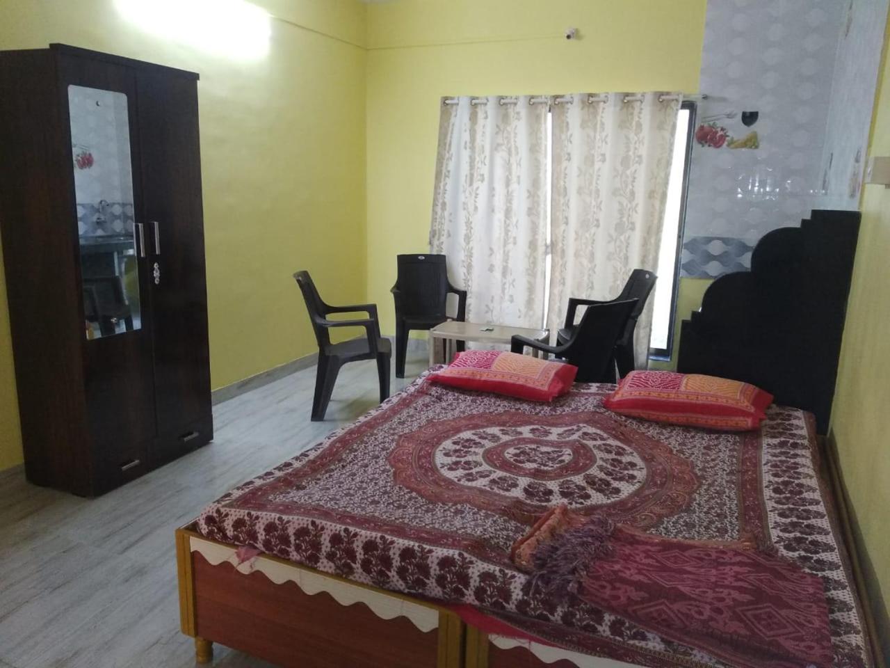 Gulmohar Cottages - Home Stay In Alībāg Ngoại thất bức ảnh